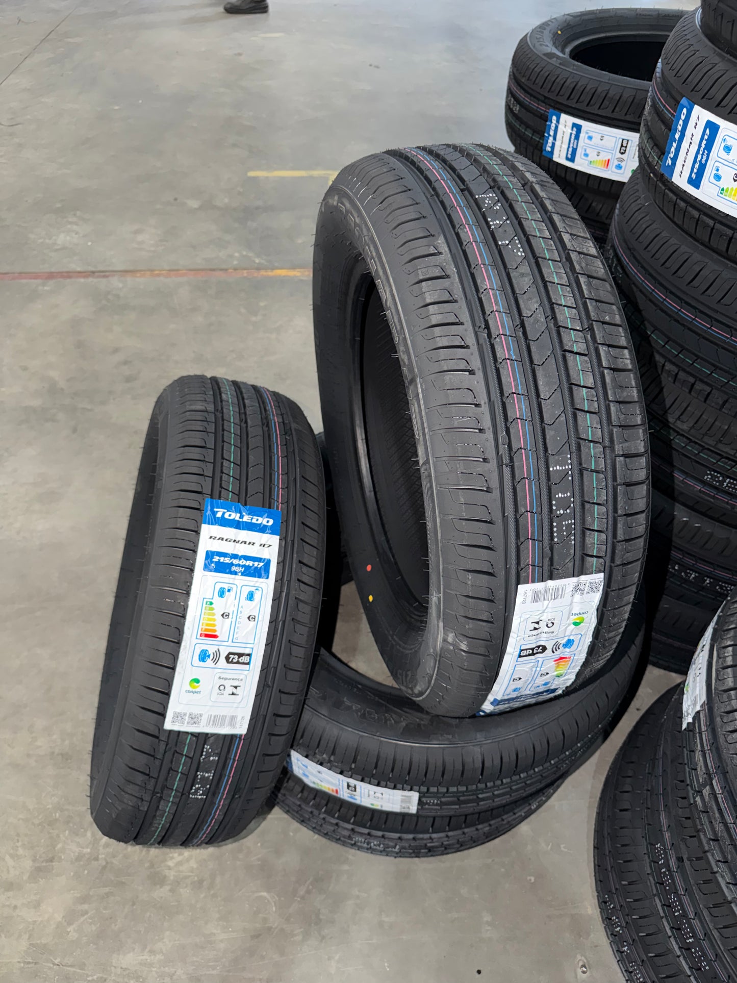 Kit 2 Pneus Ragnar H7 215/60R17 96H – SUV – Novo